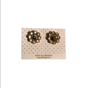 NWT Silver & Gold Toned Flower Earrings